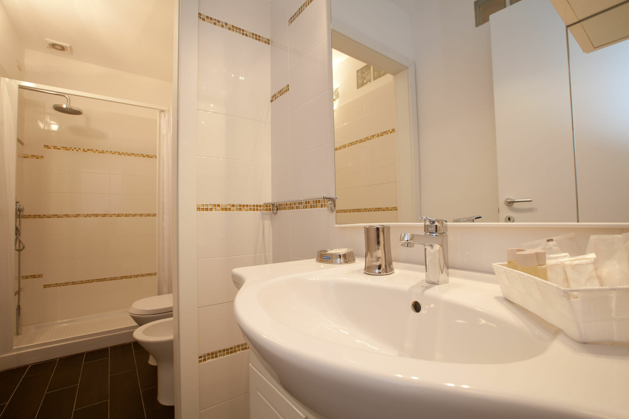 קליארי Hotel Dedoni מראה חיצוני תמונה